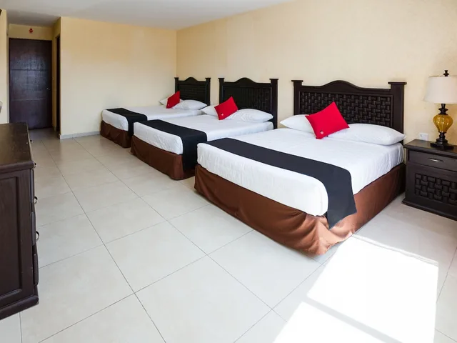 غرفة قياسية بسريرين مزدوجين، Capital O Hotel Los Caracoles 2/4