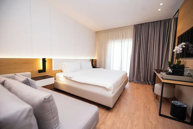 Room, Triple, Queen Bed, Sea View, Sofa, Balcony, Agimi And S Hotel 2/10