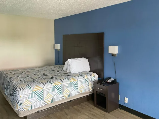 غرفة قياسية بسرير كوين لذوي الإعاقة، Hotel Baton Rouge Mid City 3/7