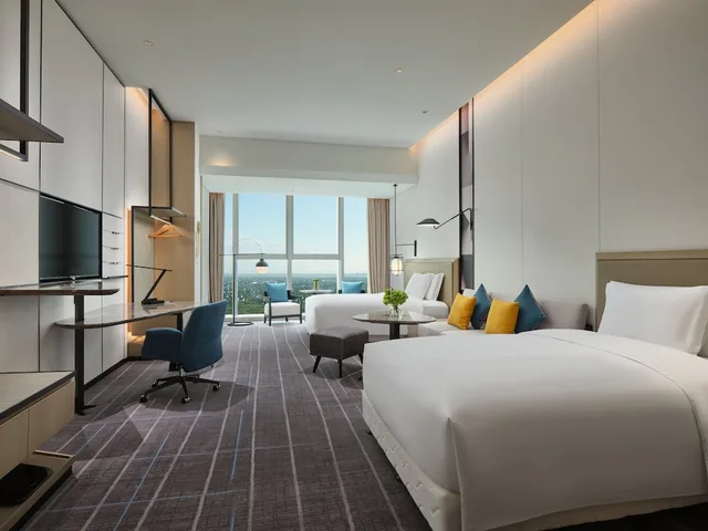 غرفة بريميوم بسريرين مزدوجين، Crowne Plaza Qidong 2/4