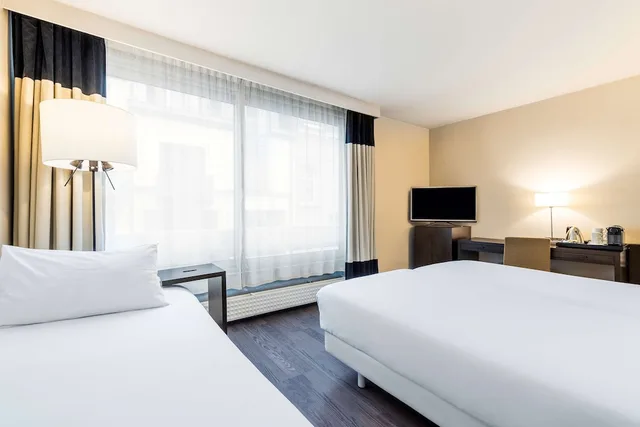 غرفة سوبيريور ثلاثية، Hotel NH Brussels Stephanie 1/5