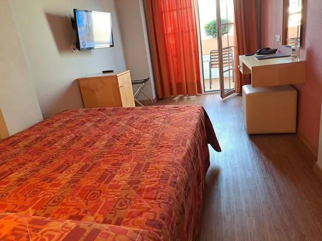 غرفة ديلوكس مفردة بشرفة، KRONOS HOTEL 4/10