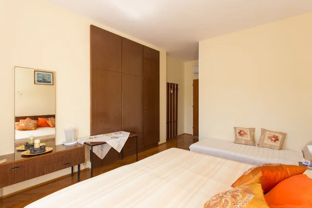 غرفة بسرير كينج بإطلالة على البحر، Villa Malfi 7/10