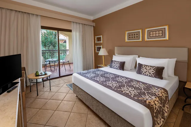 غرفة سوبيريور بإطلالة على الحديقة، JAZ Makadi Saraya Resort 1/3