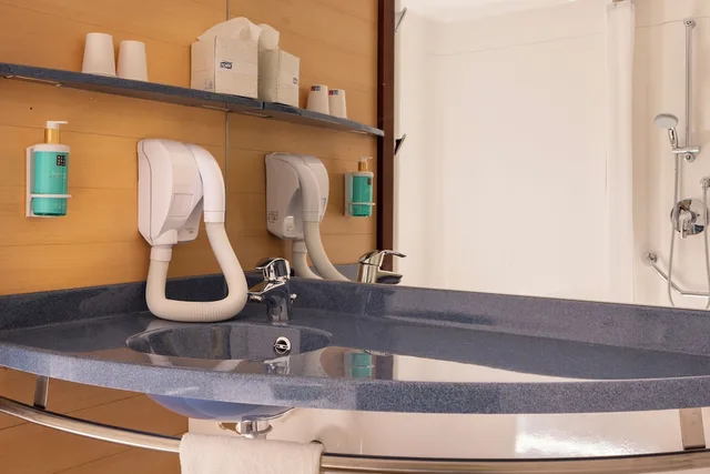 Superior, Suite, 1 Double and 1 Single Bed, Balcony, Novotel Suites Marseille Centre Euromed 8/10