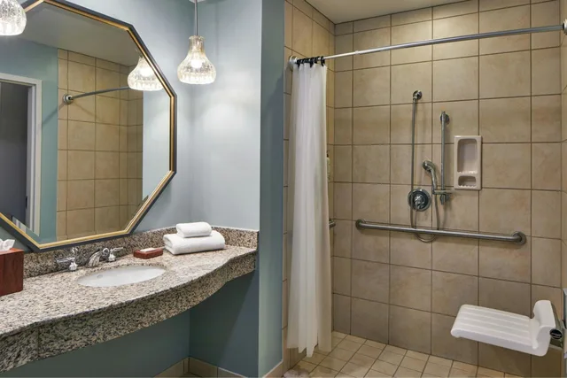 Room, 2 Queen Beds, Resort View, Balcony، Renaissance Birmingham Ross Bridge Golf Resort And Spa 14/18