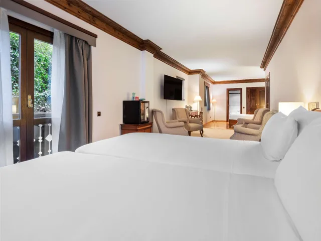 جناح جونيور، Hotel de Tredos Baqueira Affiliated by Melia 2/10