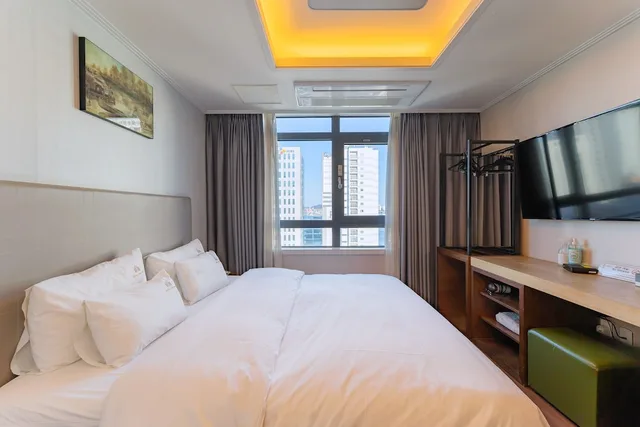 غرفة قياسية بسرير مزدوج بإطلالة على المرفأ، Central Park Hotel Busan 3/10