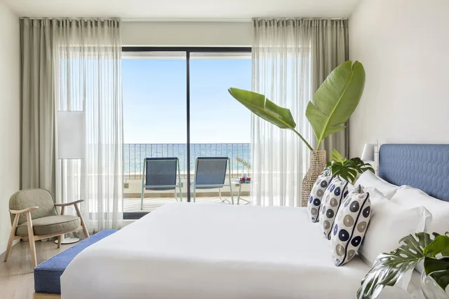 Me, Junior Suite, Studio, Sea View, ME Sitges Terramar 2/5