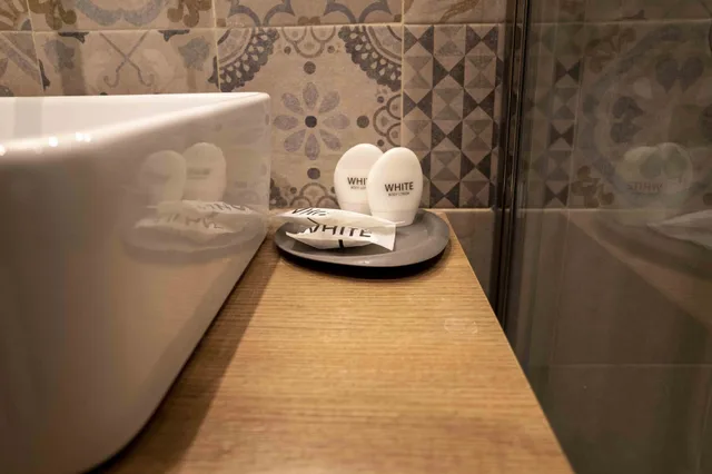 جناح استوديو رومانسي بجاكوزي، Navona Central Suites 6/7