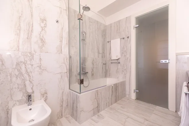 جناح ديلوكس، Le Premier Boutique Hotel 3/5