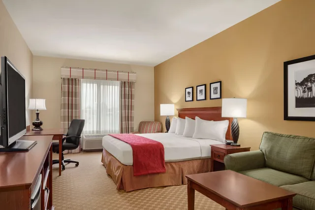 غرفة بسرير كينج، Country Inn Suites By Radisson Bloomington Normal Airport Il 1/4