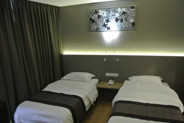 غرفة قياسية بسريرين منفصلين، Super 8 Hotel @ Georgetown 2/6