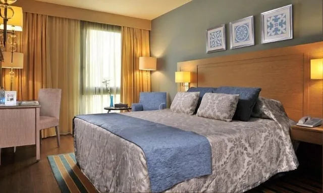 غرفة ديلوكس بسرير مزدوج أو سريرين منفصلين، Le Passage Cairo Hotel & Casino 2/3