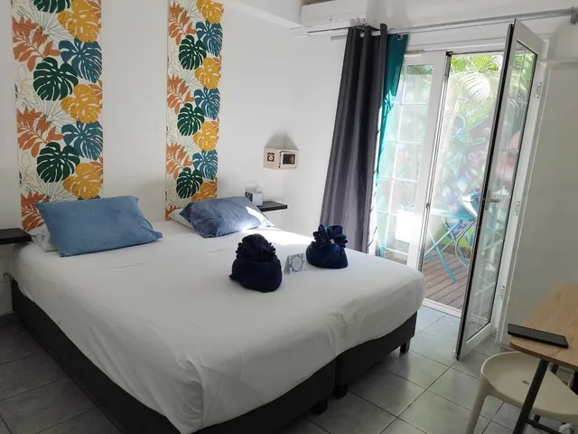 غرفة كومفورت بسرير مزدوج بشرفة، Lindsey Hotel 1/3