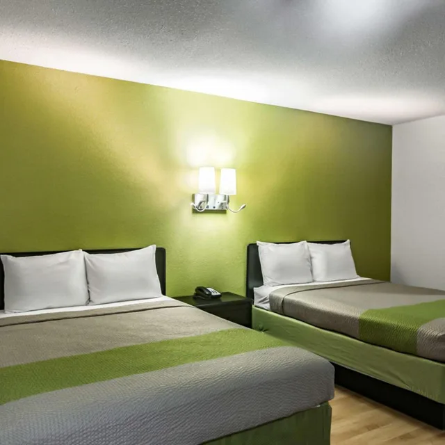 Room, Quadruple, Accessible, Motel6 Augusta, KS 3/9