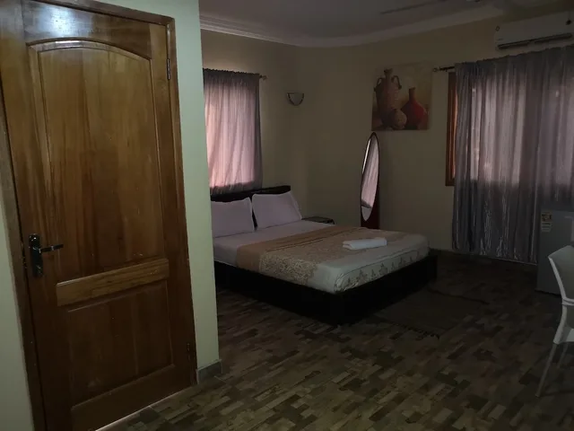 1 Bedroom, Exclusive, Studio, Suite, Double Bed, City View, Executive Level, Sofa، The Golden Apple Guest House 10/10