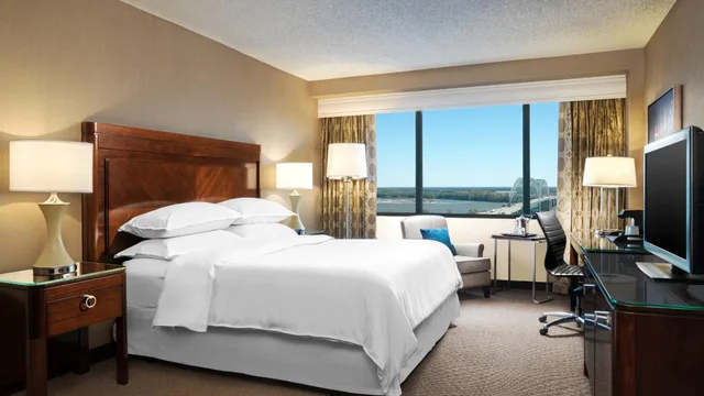 غرفة تقليدية بسرير كينج، Memphis Riverline Hotel 1/1