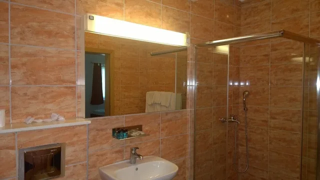غرفة بسرير مزدوج أو سريرين منفصلين، Bm International Hotel 2/2
