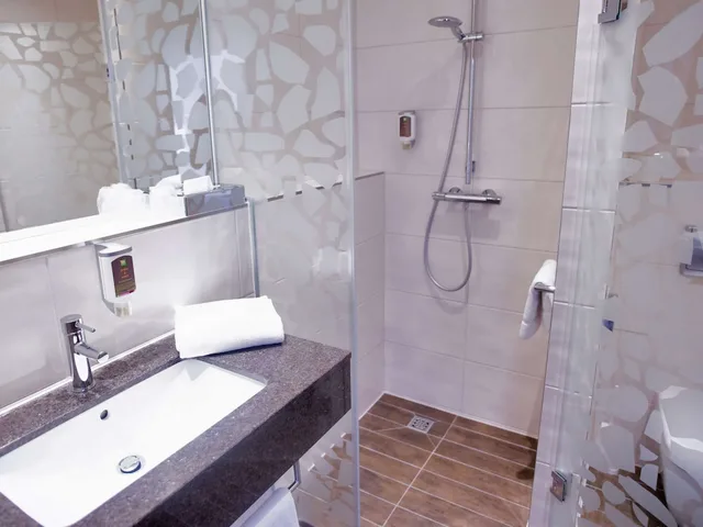 Standard, Twin Beds, ibis Styles Leipzig 8/10