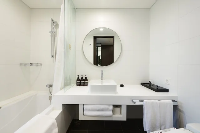 Panoramic, Namsan, Queen Bed, with View, High Floor، Nine Tree by Parnas Seoul Myeongdong 2 4/4