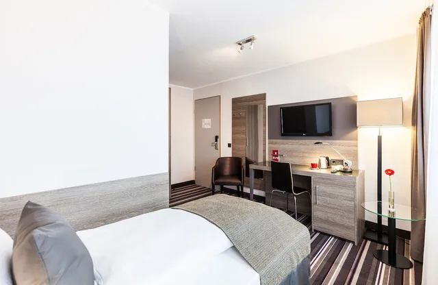 Comfort, Double Bed, Leonardo Hotel Nurnberg 6/10