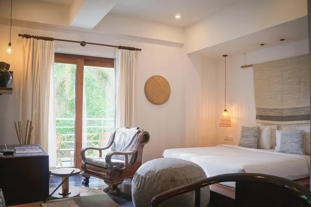 غرفة كومفورت بسرير مزدوج بإطلالة على المسبح بشرفة، Iroha Garden Hotel Resort 6/10