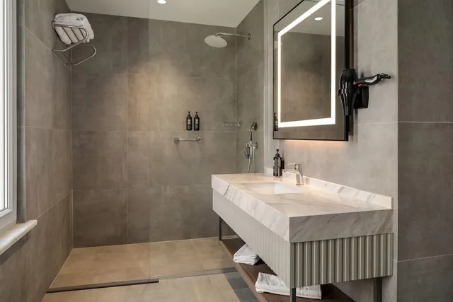 جناح جونيور بسرير كينج، Ramada Encore by Wyndham Konya Karatay 6/6
