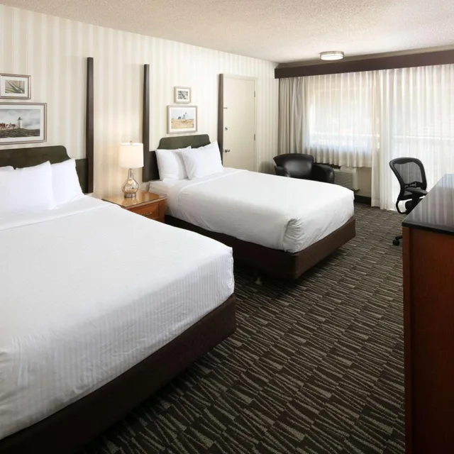 غرفة سوبيريور بسريرين مزدوجين، Red Lion Hotel Bellevue 3/7