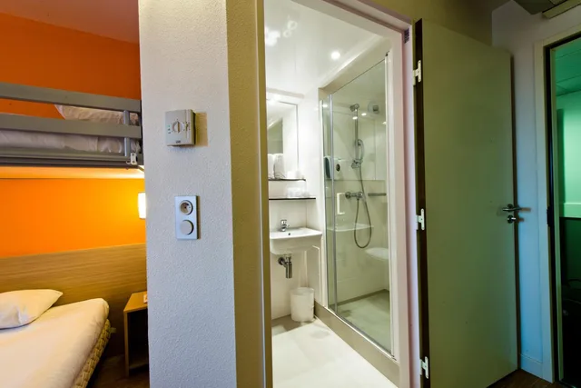 غرفة ثلاثية بثلاثة أسرّة، Hotel Premiere Classe Sens Nord Saint Clement 6/6