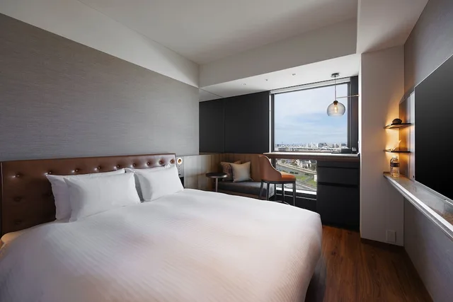 غرفة قياسية بسرير كينج بإطلالة على النهر، Hotel Metropolitan Tokyo Haneda 1/2