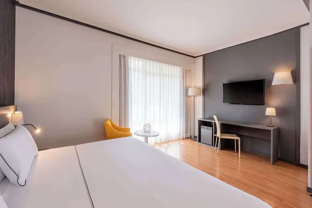 غرفة قياسية بسرير مزدوج بإطلالة، Hotel Madrid Plaza Espana Affiliated by Melia 2/7