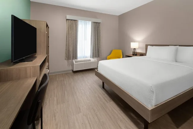 جناح بسرير كوين، ECHO Suites Extended Stay by Wyndham Austin Round Rock 1/10