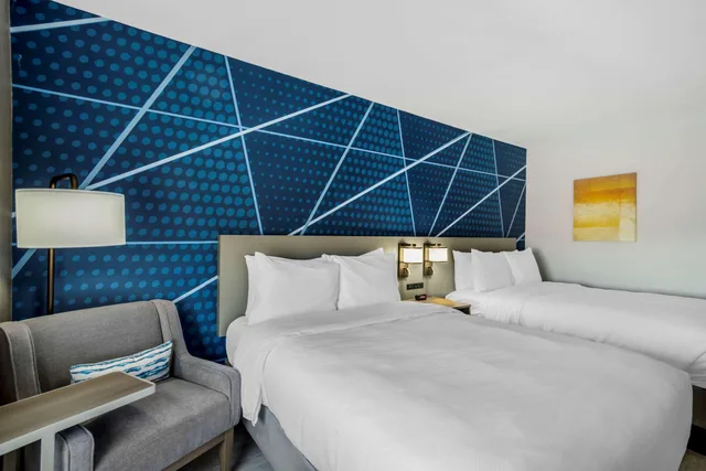 غرفة بسريرين كوين، Comfort Inn & Suites Lexington South 2/4