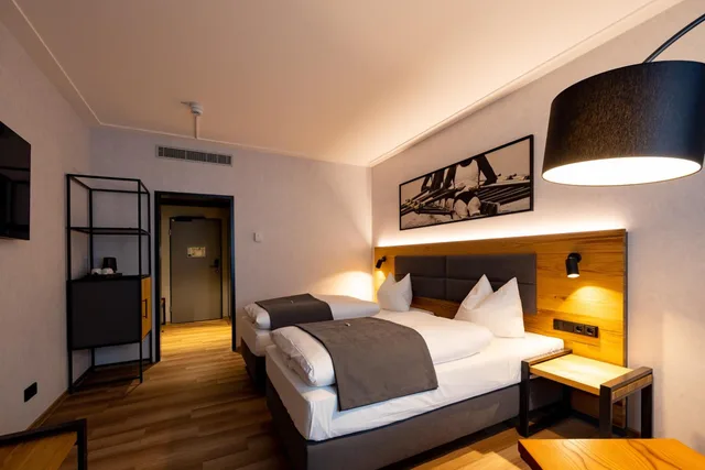 غرفة قياسية بسريرين منفصلين، MK hotel Passau 6/7