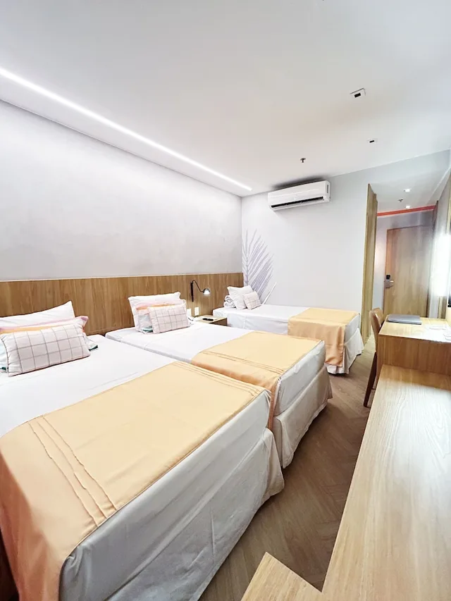 غرفة قياسية ثلاثية بثلاثة أسرّة، Hotel Astoria Ipanema 1/7