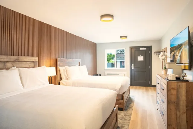 غرفة بريميوم بسريرين كوين، Alpine Inn Abbotsford 5/10