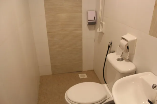 3 Bedrooms, Family, Triple, Twin Beds, No Window، Sun Inns Hotel Sunway City Ipoh 3/3