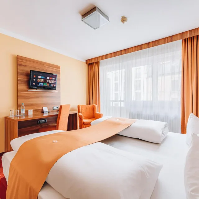 غرفة بسرير مزدوج، HOTEL ISARTOR 1/10