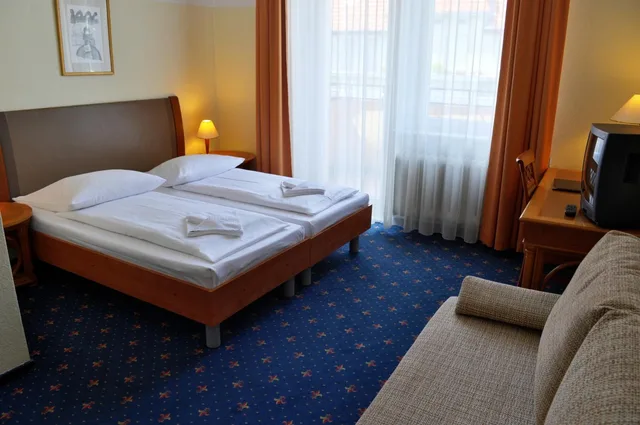 غرفة بسرير مزدوج أو سريرين منفصلين، Hotel Europa City 13/18