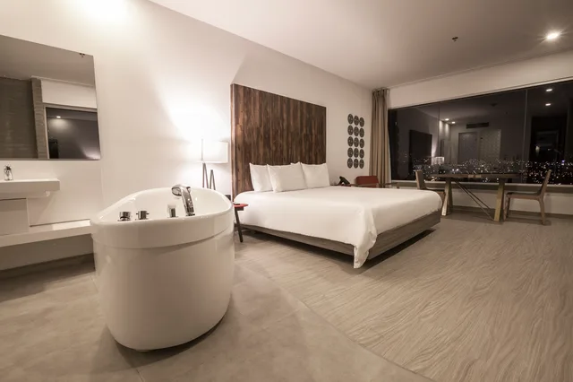 جناح غراند، V Grand Hotel, a member of Radisson Individuals 3/7