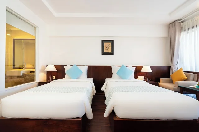 غرفة سوبيريور بسريرين منفصلين بإطلالة على المدينة، Hoang Ngoc Beach Resort 1/4