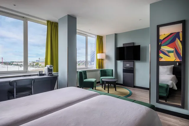 Superior, Twin Beds, River View, Thon Hotel Rotterdam 4/10