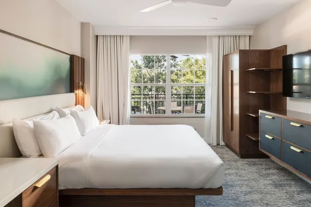 فيلا بسريرين مزدوجين بشرفة بغرفتي نوم، Marriott S Lakeshore Reserve 1/8