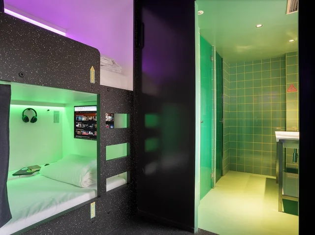 كابينة بسرير بطابقين، Amistat City Hostel Barcelona 3/8