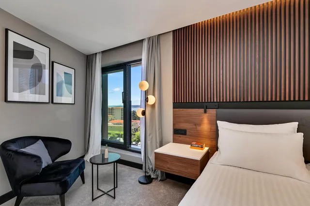 Standard, Single, French Balcony، Boutique Hotel Noemia 1/1