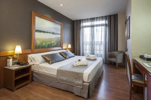 Superior, King Bed, Private Pool, Catalonia Excelsior 1/10