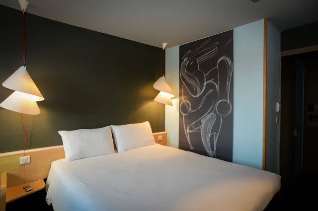 غرفة قياسية بسرير مزدوج، Ibis Hotel Saint Lo 8/10