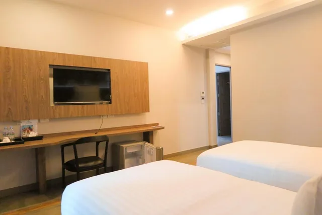 غرفة عائلية بسرير كينج بشرفة، V20 Boutique Hotel 4/6
