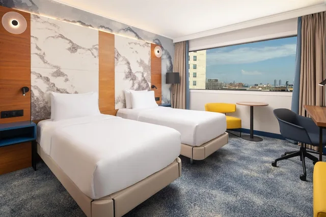 Room, Twin Beds, Sky View، Hilton Barcelona 9/12